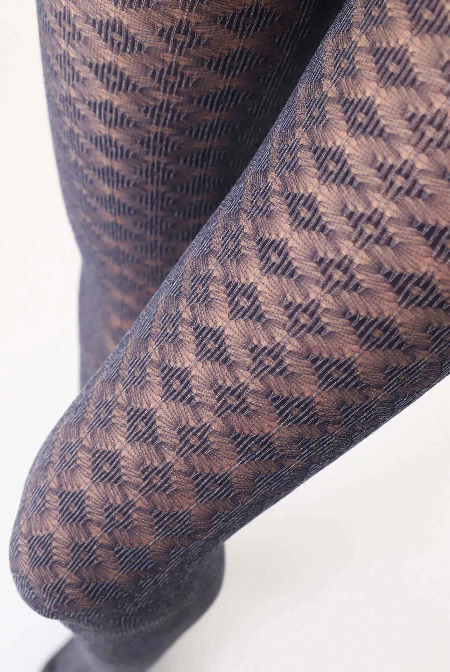 Oroblu Eco Sneakers Crochet Effect Semi Sheer Tights