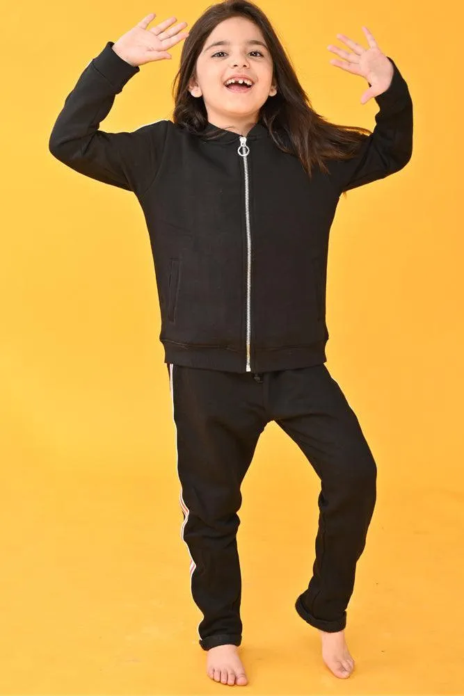 WARM BLACK TAPE GIRLS JOGGER (FLEECE)