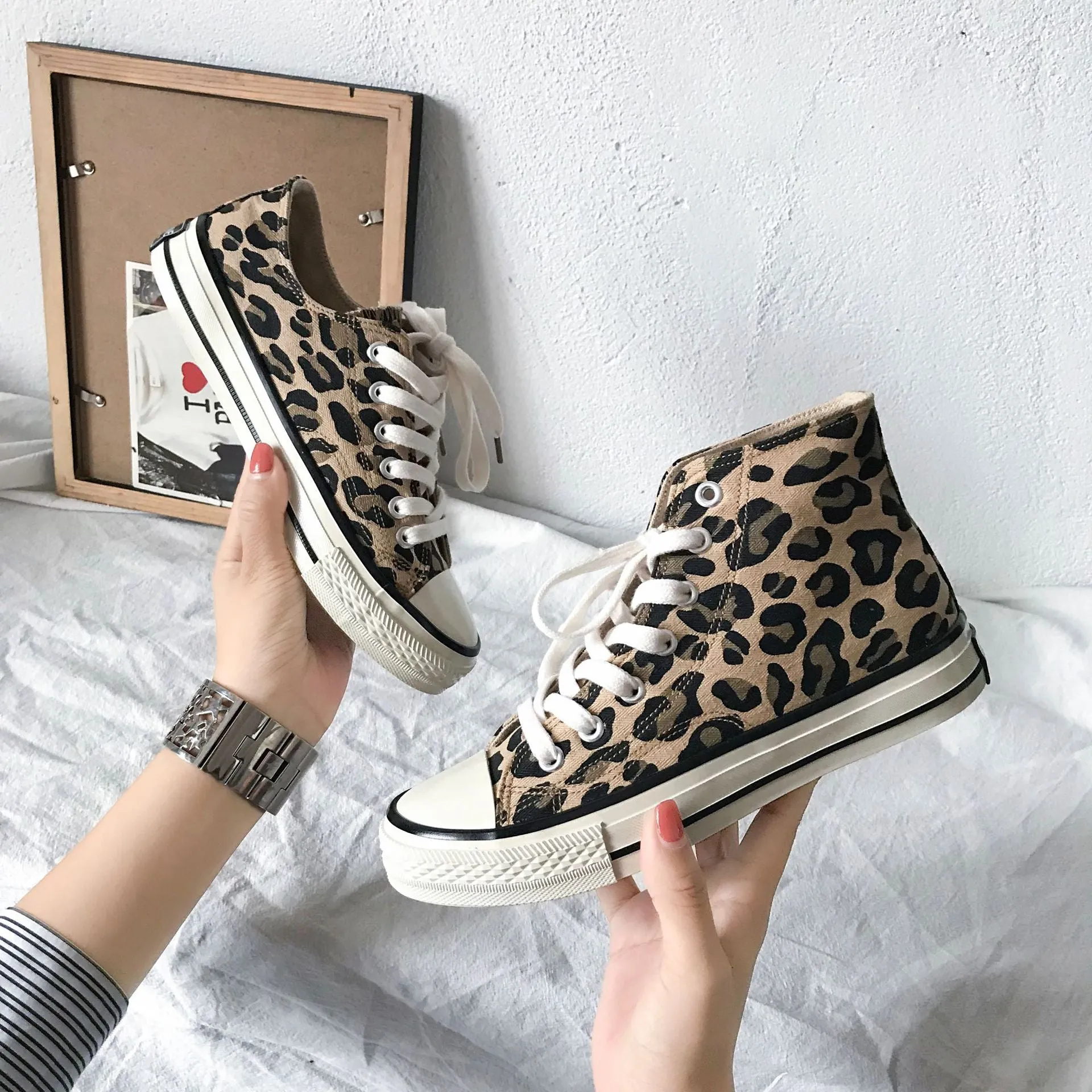 Women Flats Leopard Lace up Comfort Shoes